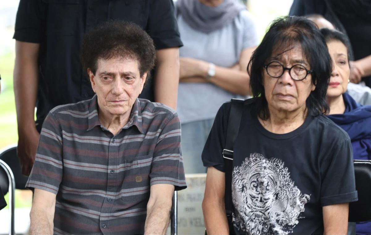 FOTO: Penghormatan Terakhir untuk Donny Fattah di TPU Kampung Kandang