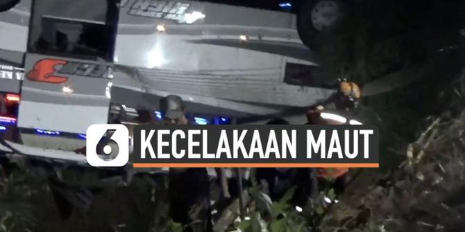 VIDEO: Korban Tewas Bus Masuk Jurang di Sumedang Bertambah Jadi 22 Orang