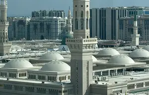 Arab Saudi Hadapi Ancaman Rudal, Wisatawan Diminta Waspada