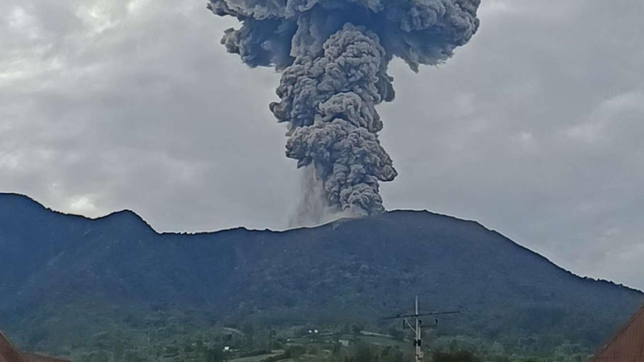 Erupsi Gunung Marapi di Bukittinggi