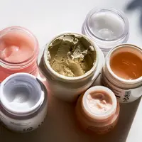 Kian populer, ternyaata kandungan allantonin dalam skincare punya banyak manfaat. (Foto: Instagram/ Sokoglam)