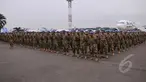 Gelombang pertama pasukan perdamaian yang tergabung dalam kontingen Garuda Konga 35A/UNAMID, hari ini Jumat (20/2/2015) sore  diberangkatkan dari Lanud Halim Perdanakusumah, Jakarta dengan menggunakan pesawat PBB. (Liputan6.com/Johan Tallo)