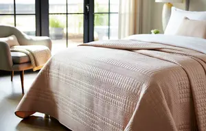 Apa Itu Bedcover? Pengertian, Fungsi, Jenis Bahan, dan Bedanya dengan Selimut