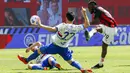 Pemain AC Milan, Jens Petter Hauge, melakukan selebrasi usai mencetak gol ke gawang Sampdoria pada laga Liga Italia di Stadion San Siro, Minggu (4/4/2021). Kedua tim bermain imbang 1-1. (AP Photo/Antonio Calanni)