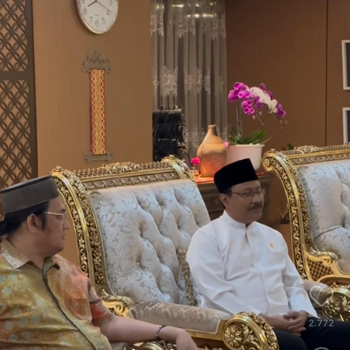 Kisruh Donasi Berakhir Damai, Dipertemukan Kemensos RI Denny Sumargo dan Farhat Abbas Akhirnya Sepakat