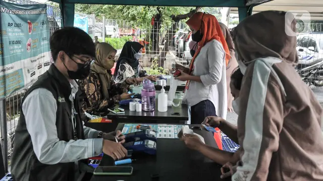 Antusias Warga Serbu Pasar Pangan Bersubsidi