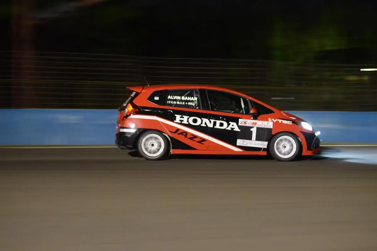 ISSOM Night Race 2019