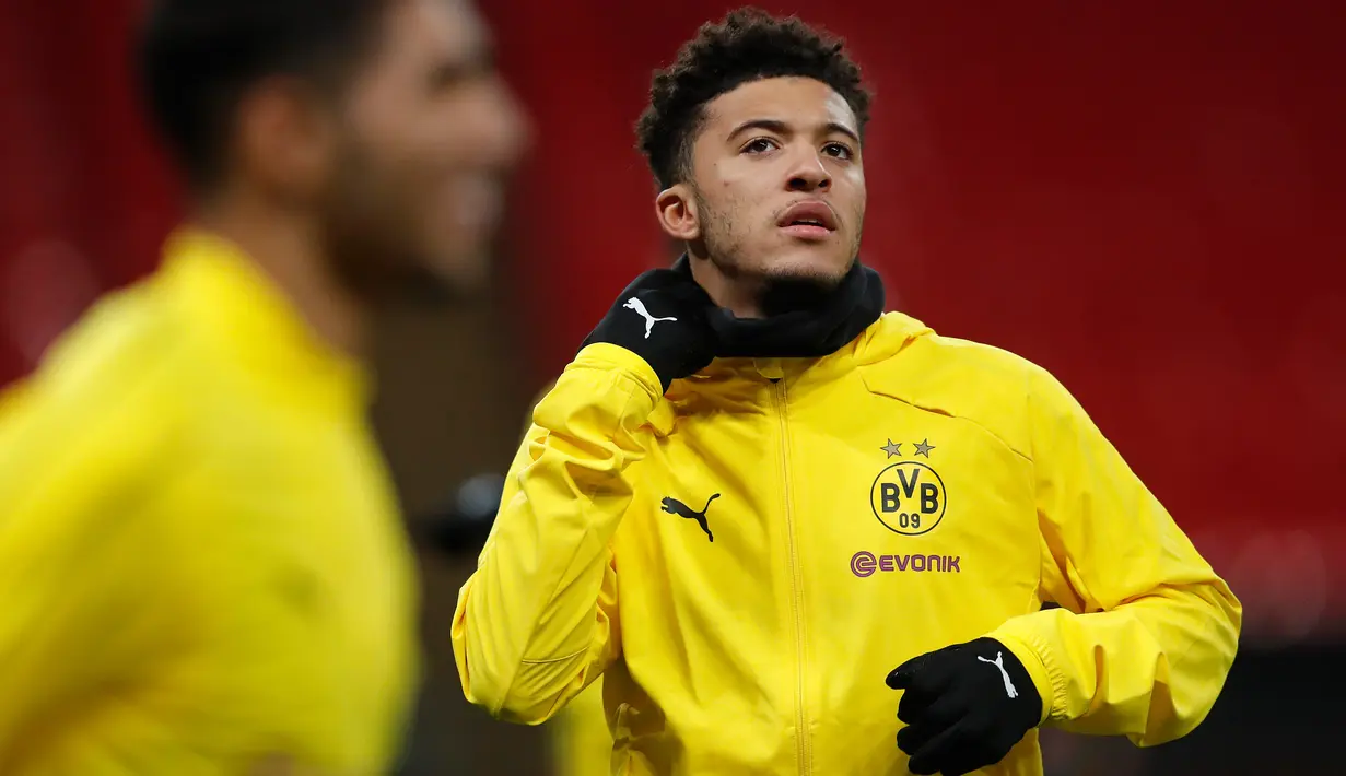 Gelandang Borussia Dortmund, Jadon Sancho saat mengikuti sesi latihan tim di Stadion Wembley di London, Inggris (12/2). Dortmund akan bertanding melawan Tottenham Hotspur pada babak 16 besar Liga Champions. (AP Photo/Frank Augstein)