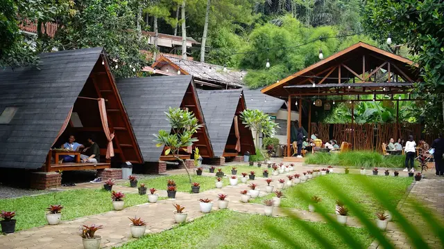 Rekomendasi Tempat Makan Nasi Liwet di Bandung