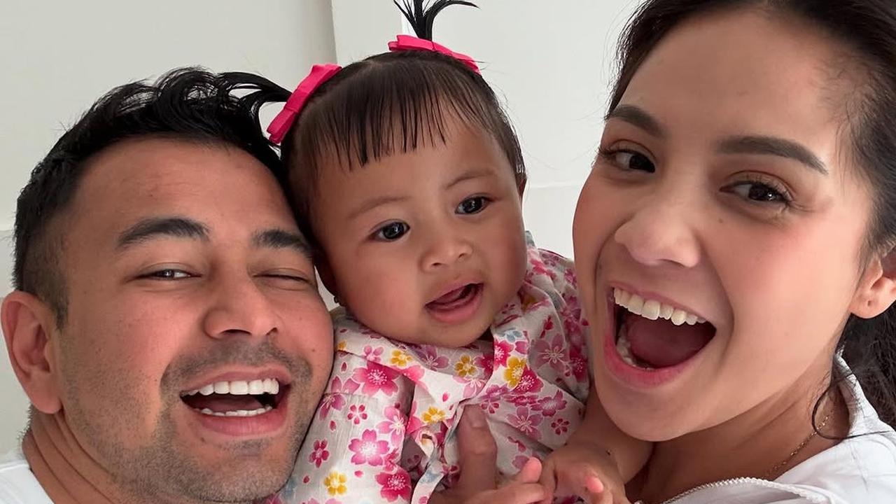 Potret Raffi Ahmad dan Nagita Slavina Bareng Lily, Bikin Gemas dengan Rambut Kuncir Dua