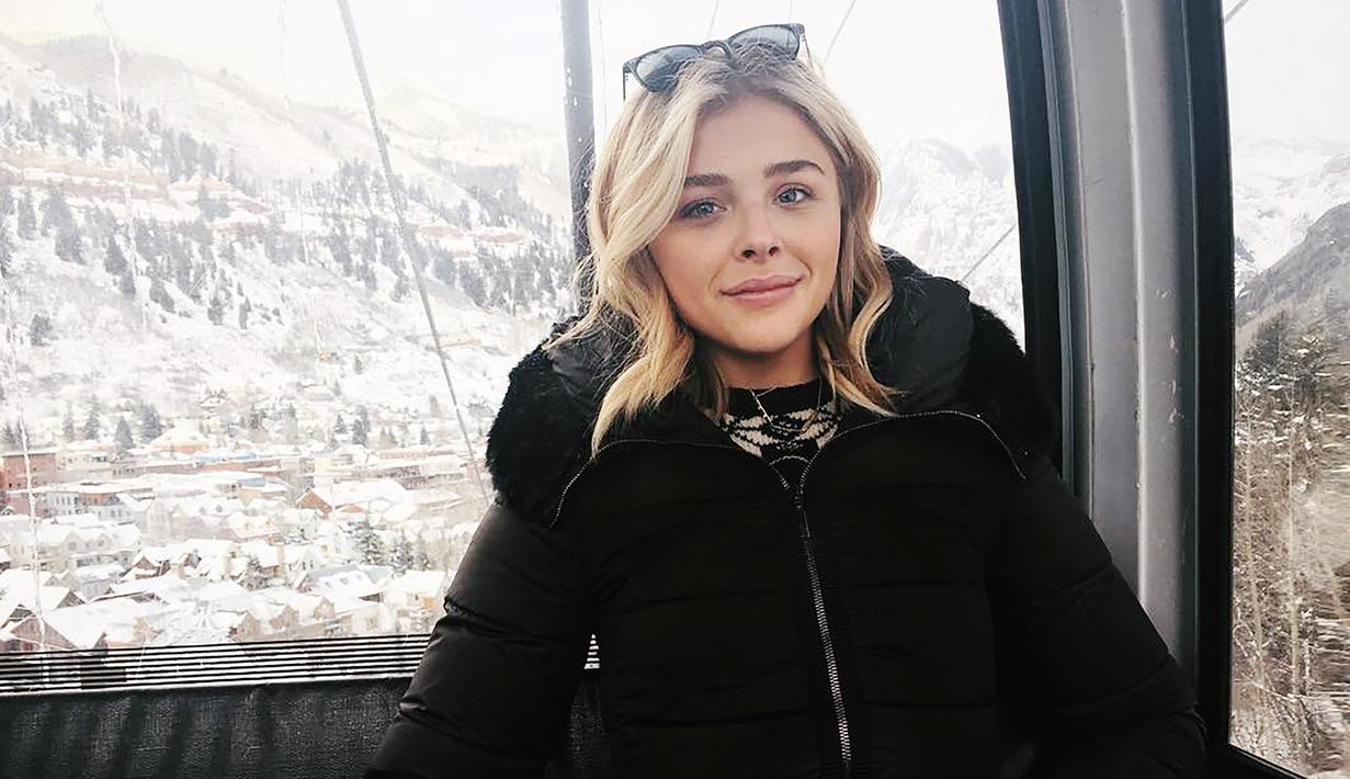 13. Chloe Grace Moretz - Model dan aktris terkenal asal Amerika, Chloe Moretz selalu menjadi sorotan dunia. Wanita yang saat ini berpacaran dengan Brooklyn Beckham pernah pamerkan malam bersama di Paris bersama Neymar. (Instagram)