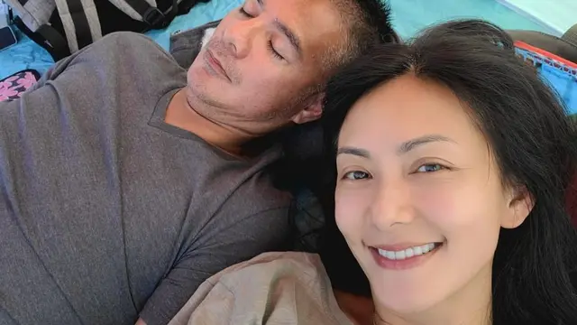 6 Potret Mesra Susan Bachtiar dan Suami, Awet Muda di Usia 48 Tahun