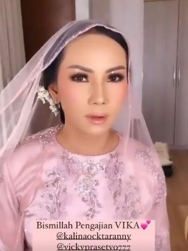 Segera Menikah, Ini 6 Momen Pengajian Vicky Prasetyo dan Kalina Ocktaranny