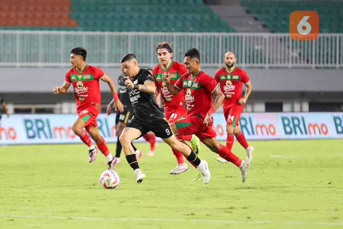 Persib Segera Juara, 3 Klub Berebut Posisi Runner-up: Persebaya, Dewa United, dan Malut United Saling Sikut
