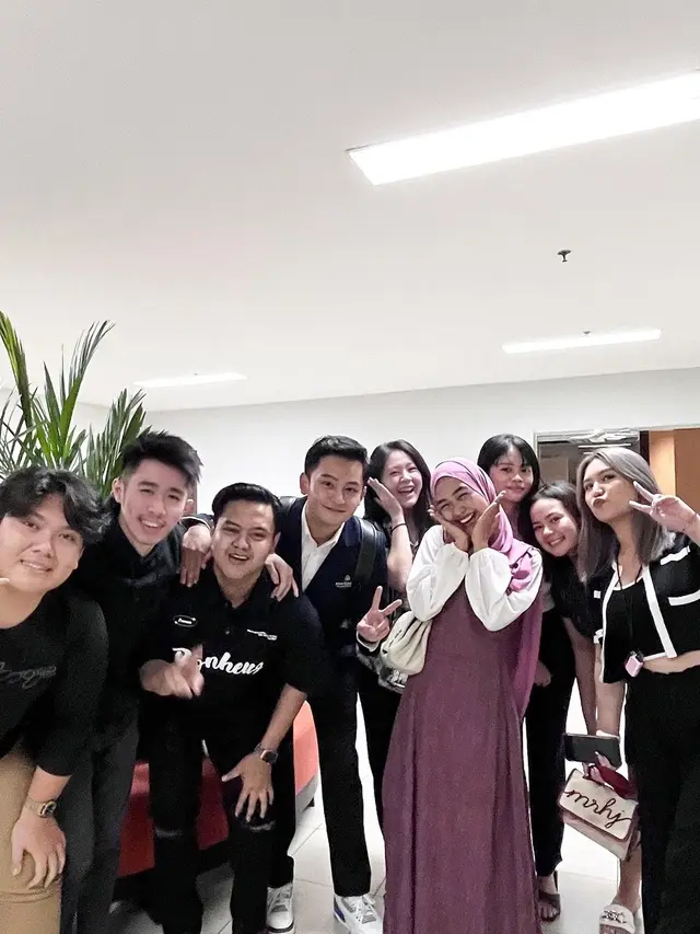 Randy Martin merayakan kelulusannya. (Foto: Instagram/randymartinnn)