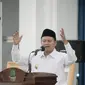 Wagub Jabar Uu Ruzhanul Ulum saat memberikan sambutan dalam kegiatan Tindak Lanjut Kerja Sama Luar Negeri antara Pemda Provinsi Jabar dengan Pemerintah Shizuoka Jepang di Gedung Sate, Kota Bandung, Selasa (26/7/2022). (Foto: Biro Adpim Jabar)