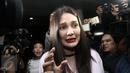 Luna Maya saat tiba di Rumah Sakit Cipto Mangunkusumo, Jakarta, pada Rabu (19/4). Kedatangan Luna Maya untuk menjenguk Julia Perez yang dikabarkan dalam kondisi kritis. (Liputan6.com/Herman Zakharia)