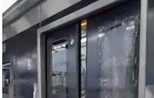 Kronologi KRL Baru Dilempar Batu dekat JPO Pasar Anyar Bogor, Pintu Kaca Rusak Parah, Pelaku Ditangkap!
