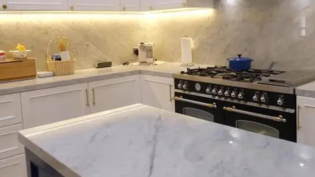 Intip 6 Model Dapur Artis yang Mewah dan Elegan di 2025, Referensi Hunian Berkelas
