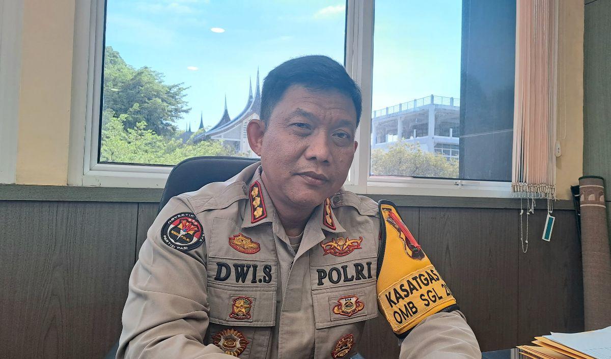Terkait hasil autopsi itu, Dwi mengatakan akan disampaikan langsung dokter forensik yang menangani hal itu.