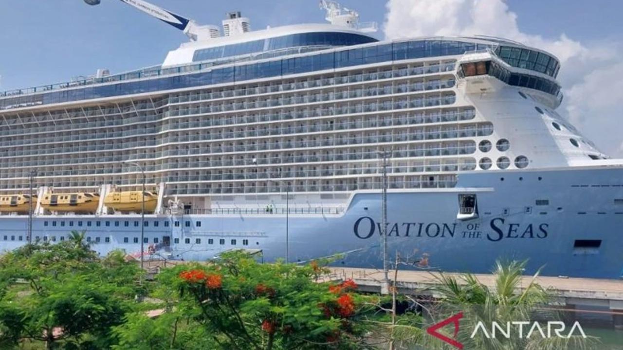 kapal pesiar berbendera Bahama milik Royal Caribbean