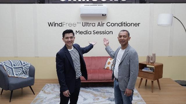 Donny Libra, Head of Air Conditioner Product Marketing, Samsung Electronics Indonesia dan Hendy Budihartono, Head of AC Business, Samsung Electronics Indonesia dalam acara peluncuran Samsung AC WindFree Ultra. Credit: Samsung Electronics Indonesia