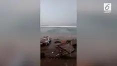 Data sementara Badan Nasional Penanggulangan Bencana (BNPB) melaporkan 5 orang korban hilang akibat tsunami yang terjadi di Kota Palu, Sulawesi Tengah.