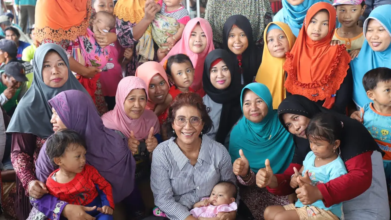 Menteri KKP Susi Pudjiastuti kunjungi kampung rumput laut Sidoarjo