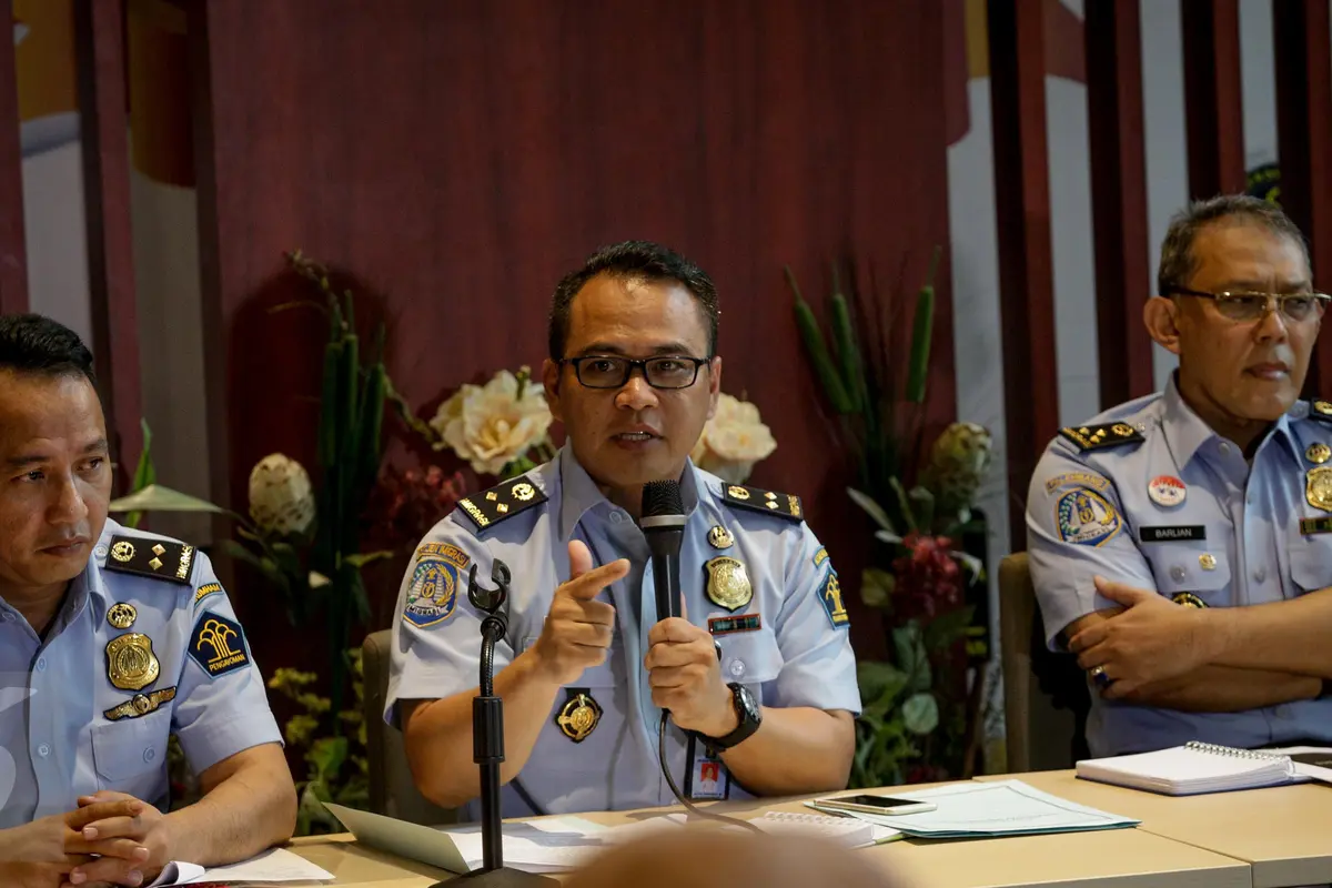 20170320-Aturan Buat Paspor Harus Punya Tabungan Rp 25 Juta Dicabut-Fanani