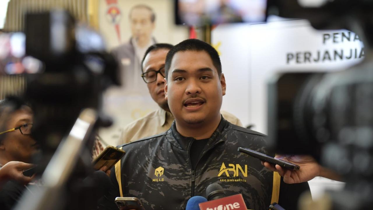 VIDEO: Kelas! Pemain Naturalisasi Kevin Diks Vs Erling Haaland, Diperlihatkan Menpora di DPR