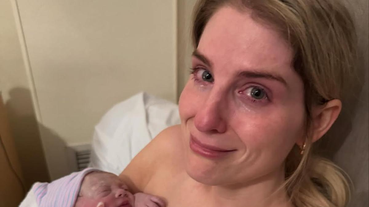 Potret Bare Face Meghan Trainor Sambut Kelahiran Anak Ketiga via Jasa ‘Ibu Pengganti’ Surrogate, Penuh Haru dan Cinta