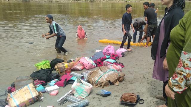 Barang-barang penumpang speedboat di Kaltara