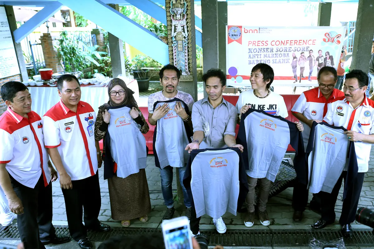 [Bintang] Slank dan BNN