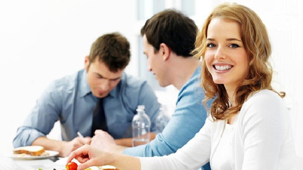7 Hal Ini Dilakukan Orang Sukses Sebelum Makan Siang