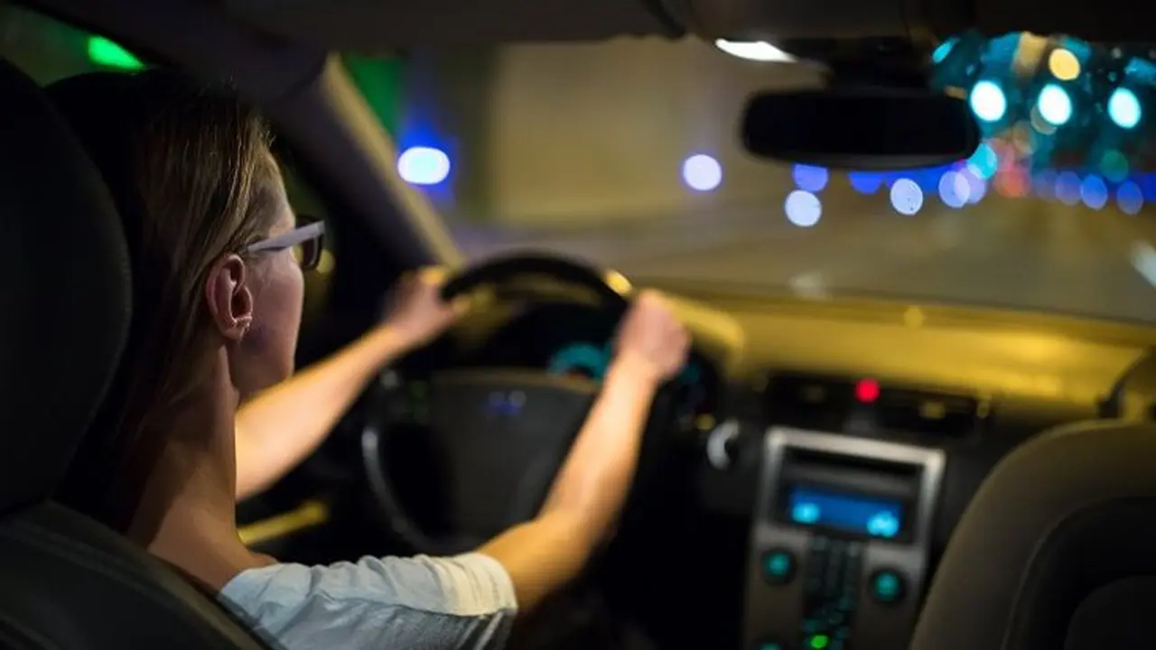 Lampu kabin Mobil Harus Mati Saat Malam Hari, Ini Alasannya (Daihatsu Indonesia)