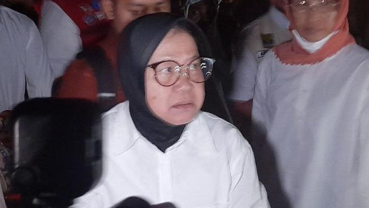 Mensos Salurkan Bantuan ke Korban Banjir dan Tanah Longsor di Sumbar