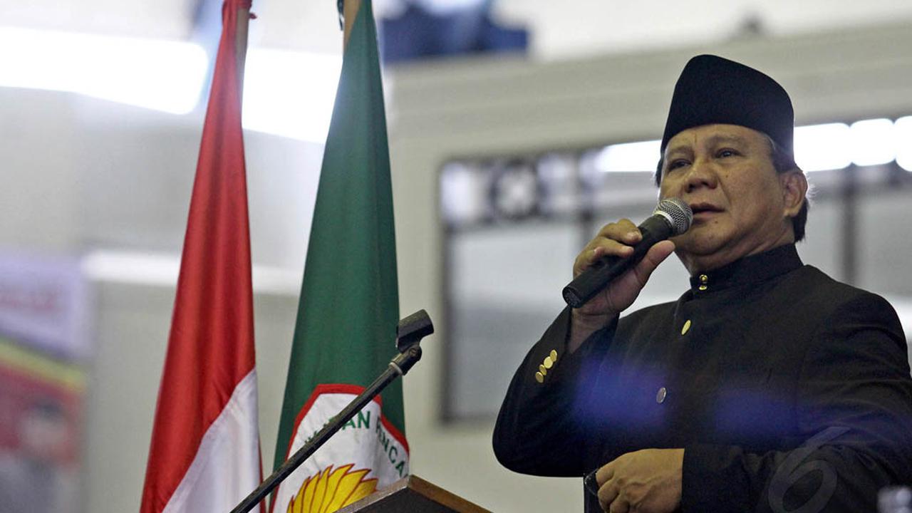 Bergaya Pendekar, Prabowo Buka Kejurnas Silat