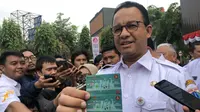 Gubernur DKI Jakarta Anies Baswedan meluncurkan Kartu Penyandang Disabilitas, Rabu (28/8/2019). (Liputan6.com/ Ratu Annisaa)