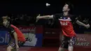 Ganda putra Indonesia, Marcus Gideon / Kevin Sanjaya, saat melawan Li Jun Hui / Liu Yu Chen pada Indonesia Open 2019 di Istora Senayan, Sabtu (20/7). Marcus / Kevin menang 21-9 dan 21-13. (Bola.com/Vitalis Yogi Trisna)