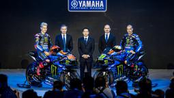 Acara perkenalan livery Yamaha Monster Energy 2023 juga dihadiri General Manager Motorsports Development Division Yamaha, Takahiro Sumi dan Managing Director Yamaha, Lin Jarvis. (Dok. Yamaha)