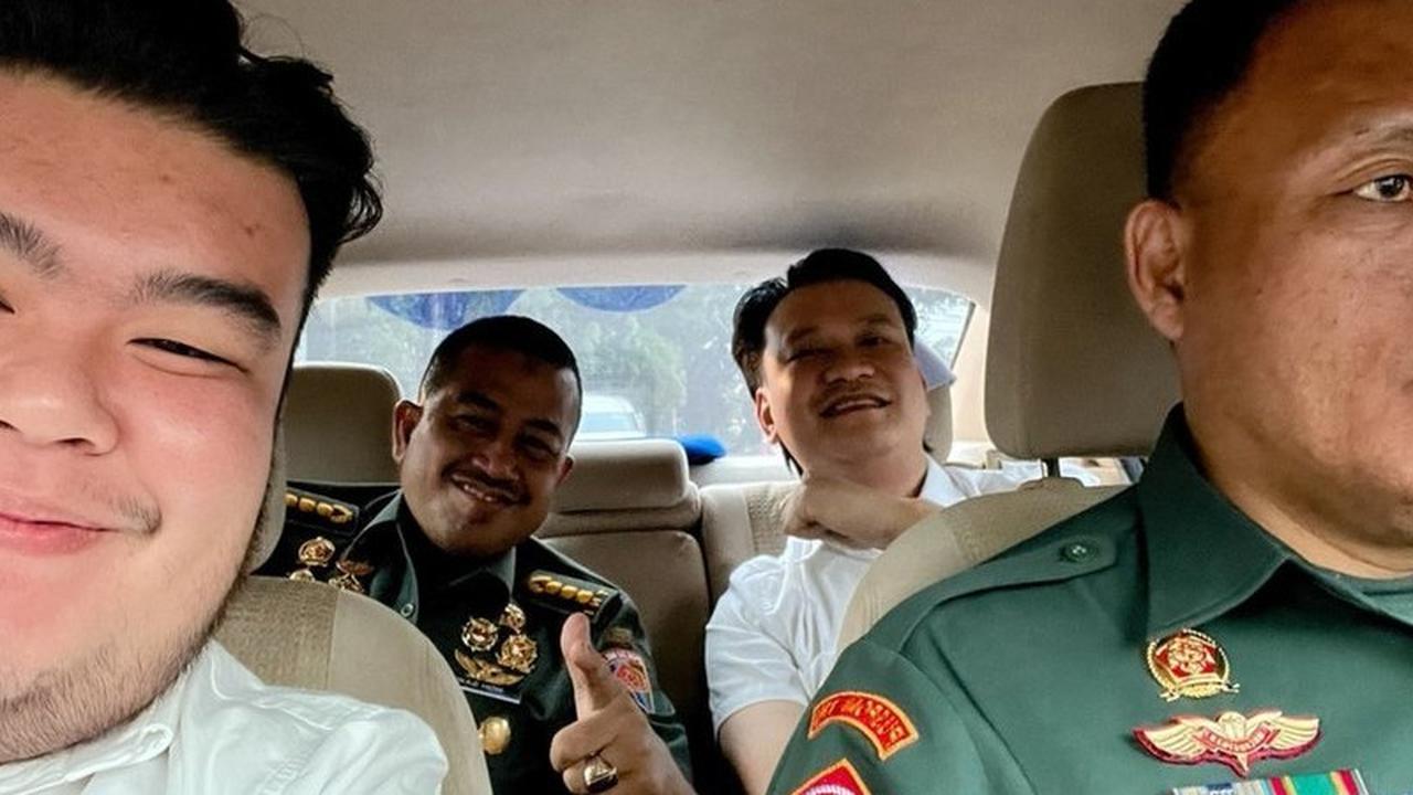 Viral Ivan Sugianto Foto Bareng Pamen TNI, Kapuspen: Tak Ada Beking!