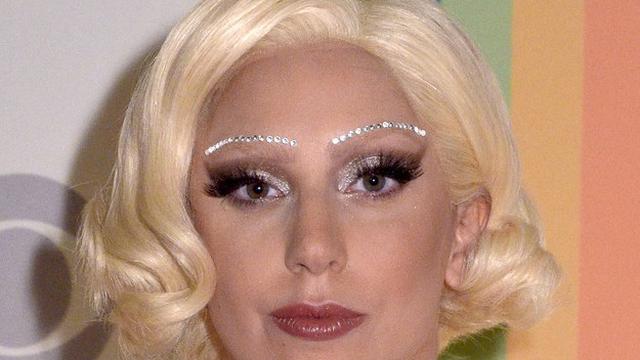 Jangan Ikuti Kegagalan Make-up Alis Selebriti di Tahun 2015 Ini