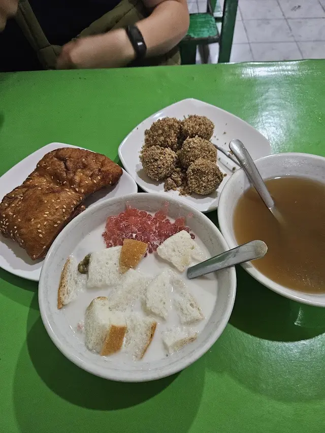 Rekomendasi Tempat Makan Enak di Dekat Pasar Besar Malang