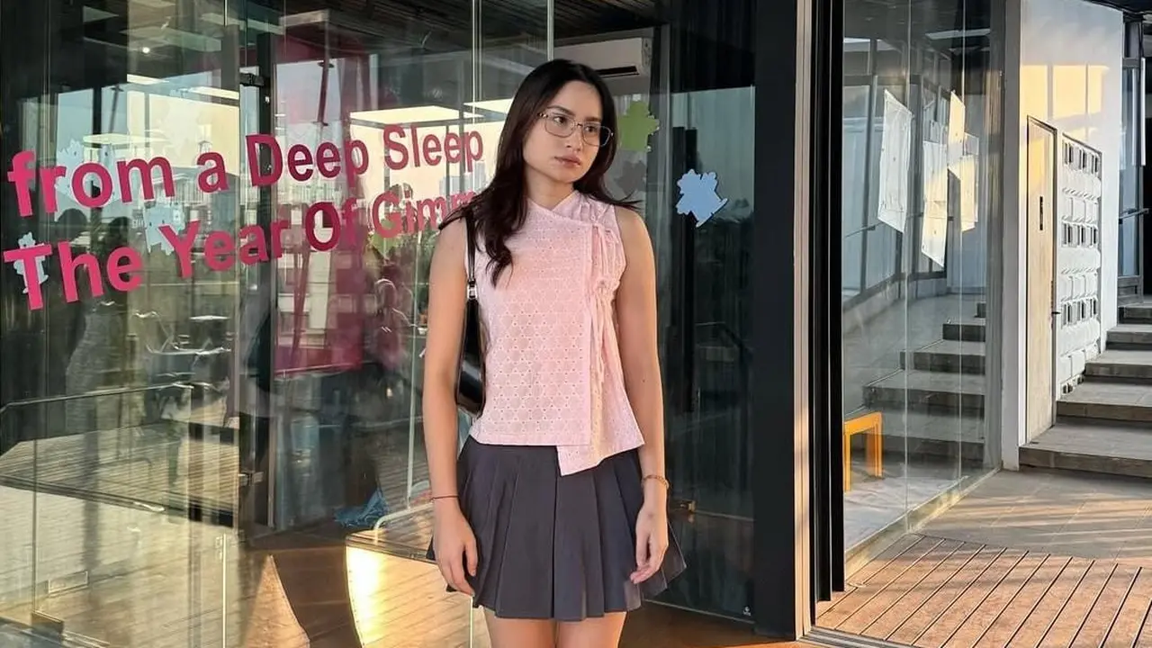 Ilustrasi Satine Zaneta