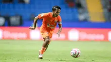 Pemain Borneo FC, Muhammad Sihran menguasai bola saat menghadapi Madura United pada laga leg kedua semifinal Championship Series BRI Liga 1 2023/2024 di Stadion Batakan, Balikpapan, Kalimantan Timur, Minggu (19/5/2024). (Bola.com/Bagaskara Lazuardi)