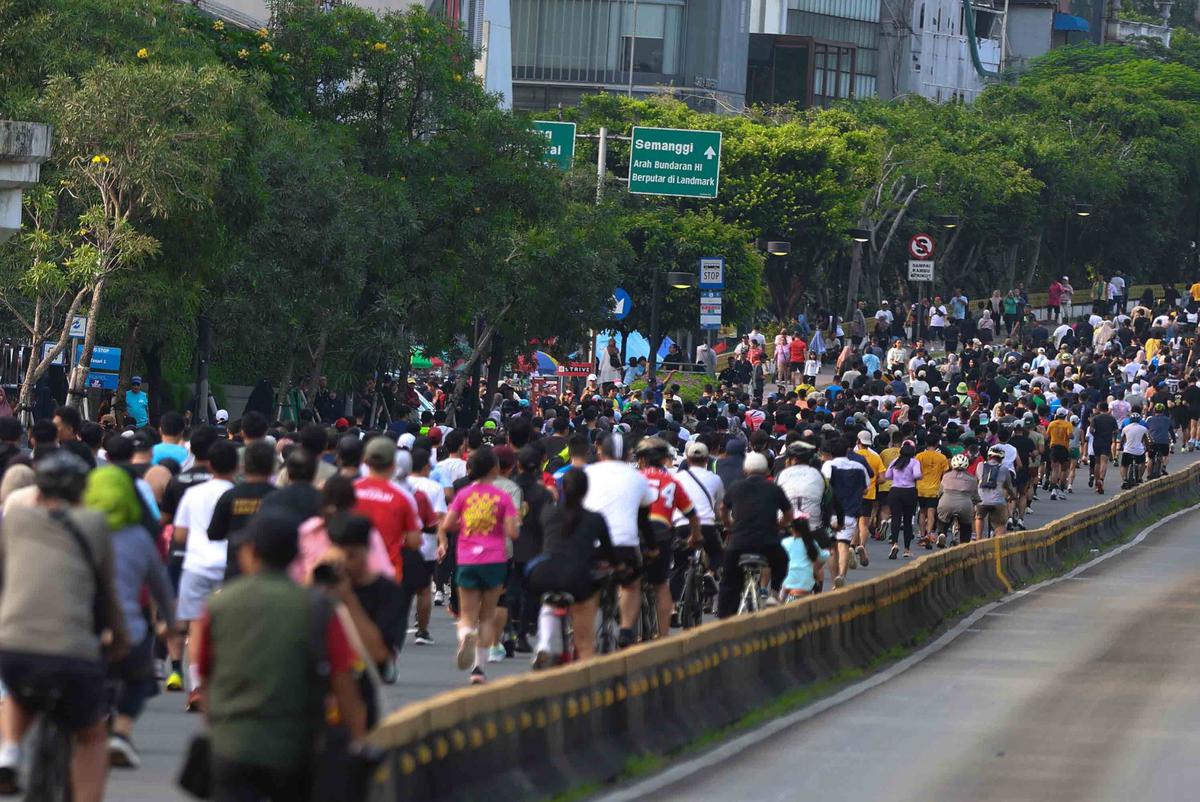 FOTO: CFD Jakarta Kembali Bergairah, Warga Sesalkan Aksi Demonstrasi Anarkis