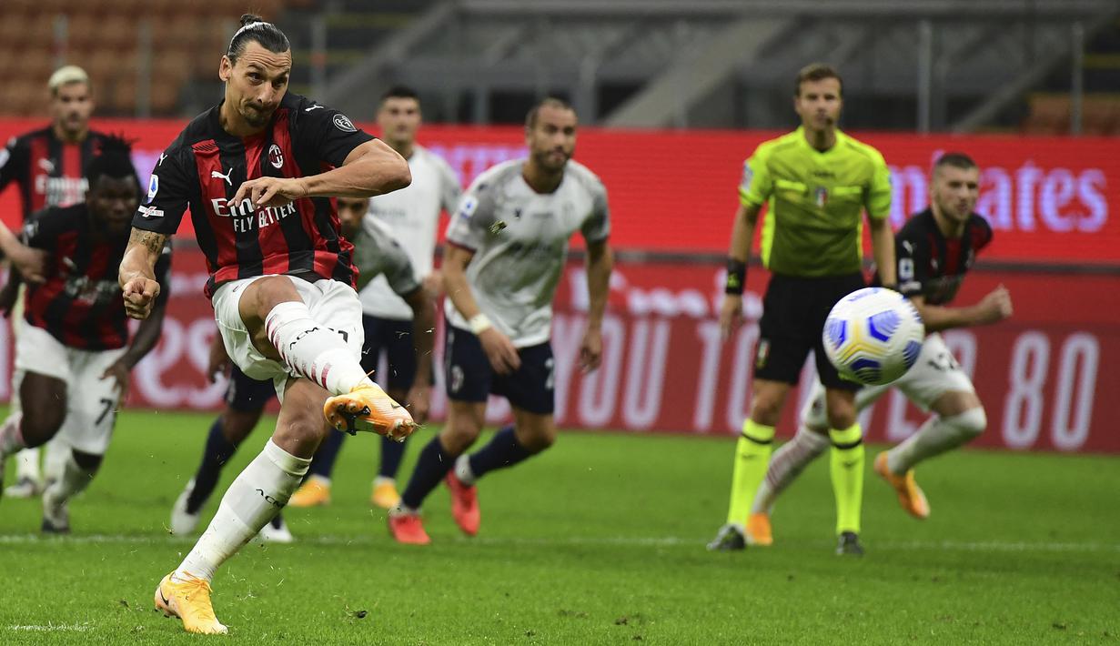 Zlatan Ibrahimovic menjadi satu-satunya striker yang bermain untuk klub papan atas Eropa dan tampil secara reguler. Ibra tercatat telah mencetak 7 gol dalam 11 penampilan pada musim ini. Selama kariernya, ia telah melakukan 100 penalti dengan 16 kali gagal. (AFP/Miguel Medina)