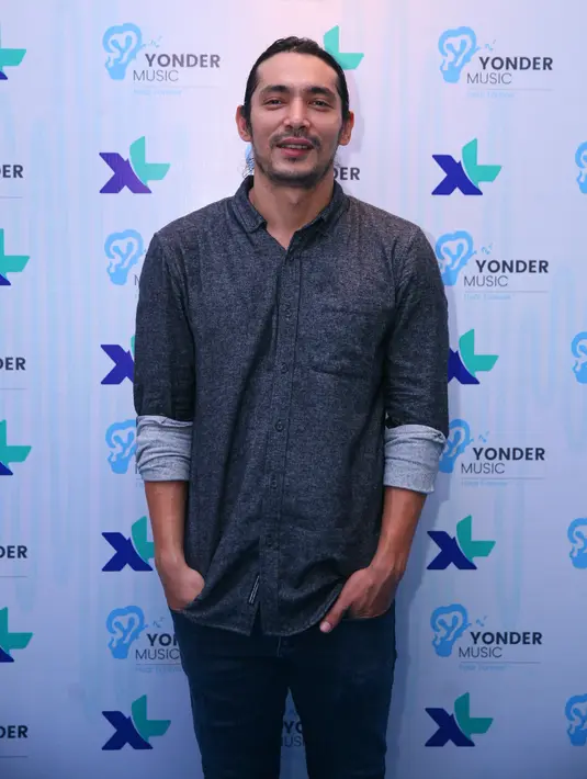 "Gue ingin banget ada regenerasi. Di Indonesia itu banyak bisa bikin film, tapi yang main ya itu-itu saja," kata Abimana dilansir dari Liputan6. (Nurwahyunan/Bintang.com)