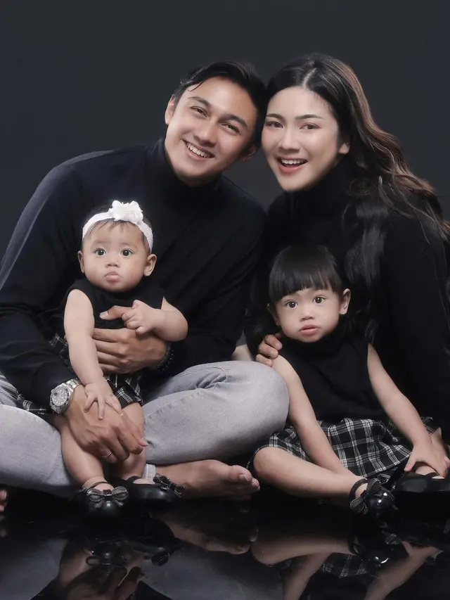 [Fimela] Keluarga Felicya Angelista - Caesar Hito