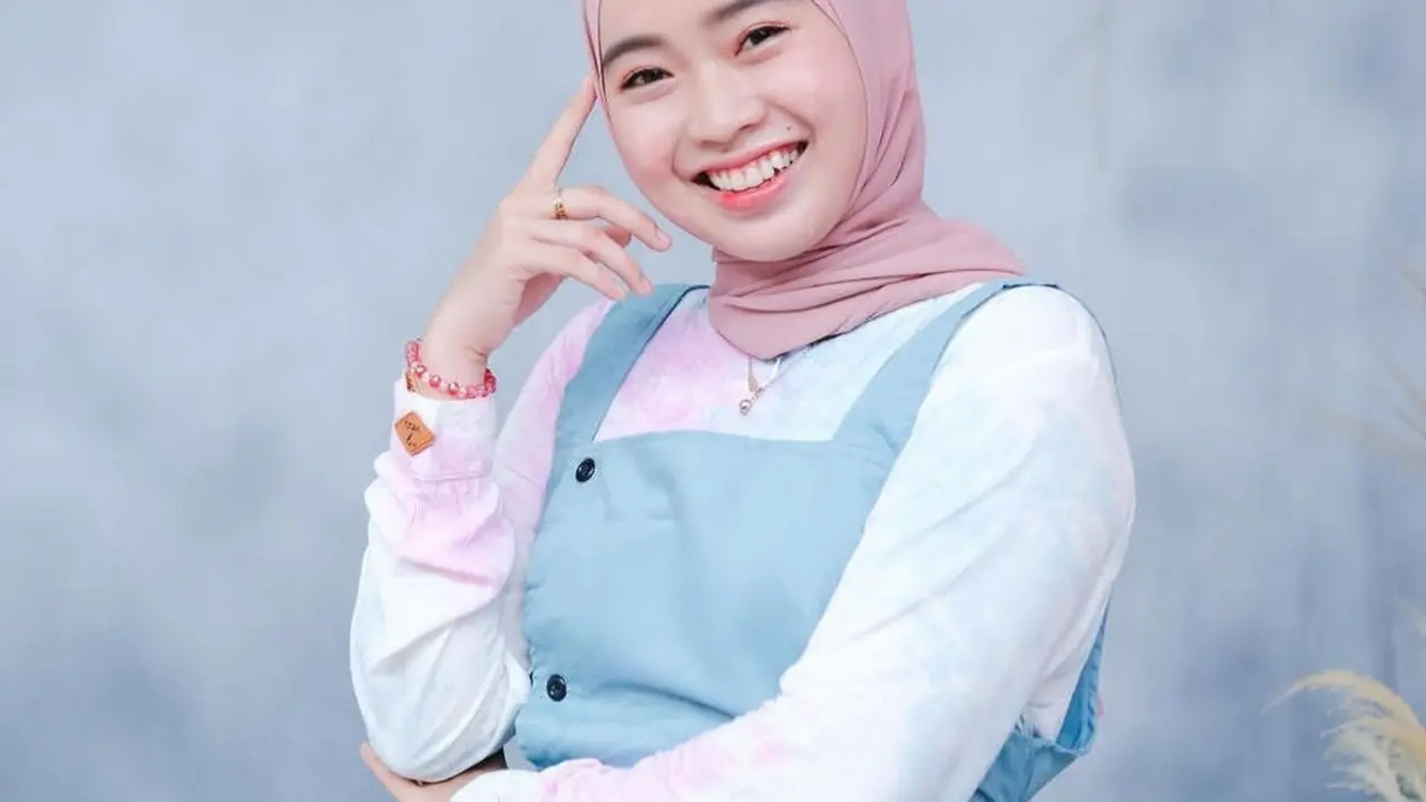 Asrinda Basri content creator yang menginspirasi